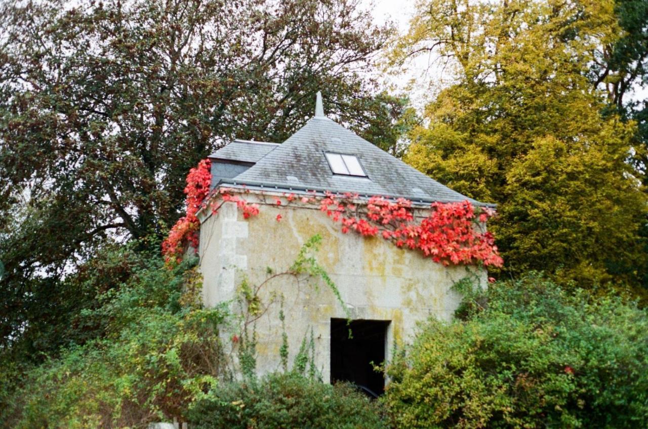 Chateau De La Huberdiere Bed & Breakfast