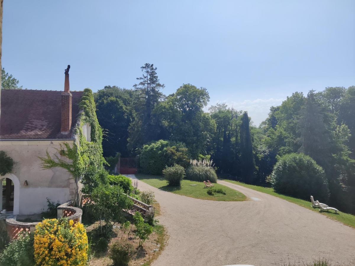Chateau De La Huberdiere *